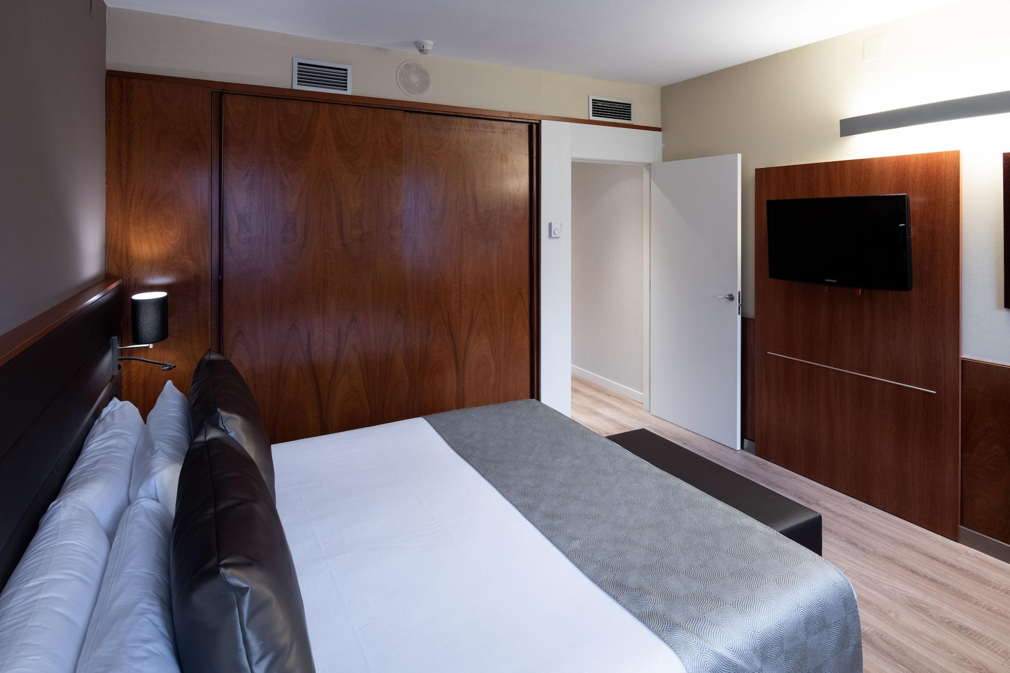Catalonia Diagonal Centro Hotel 4*